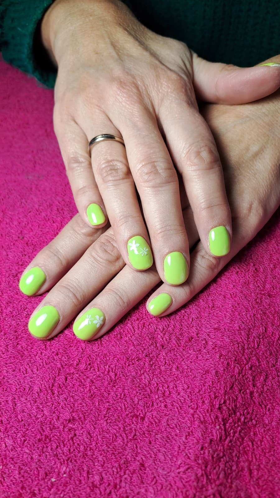 Trabajos de manicura y pedicura en Vigo