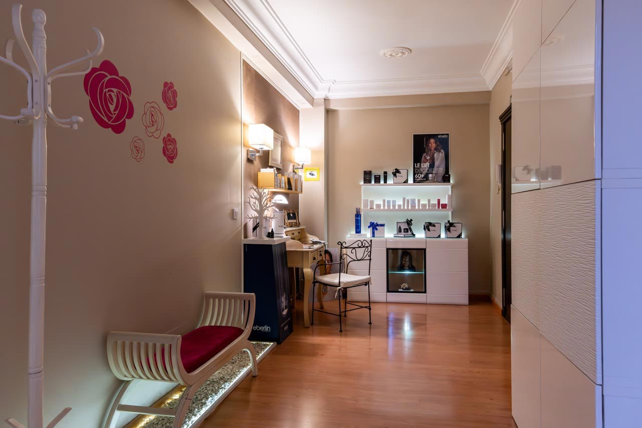 ¿Te interesan nuestras prótesis de areola y pezón en Vigo? ¡Contacta!